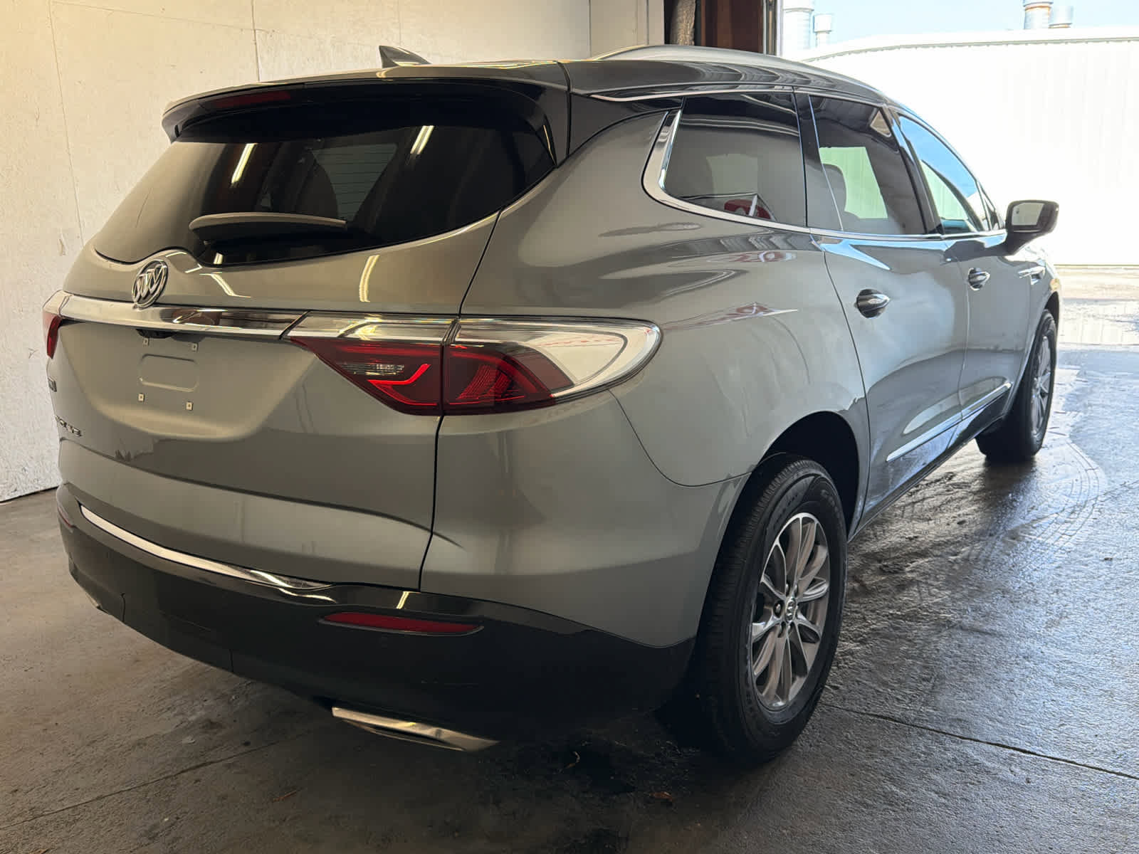 Used 2024 Buick Enclave Premium FWD image 5