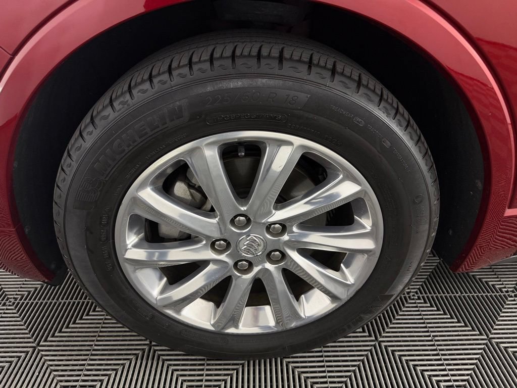 Used 2020 Buick Envision Essence FWD image 9
