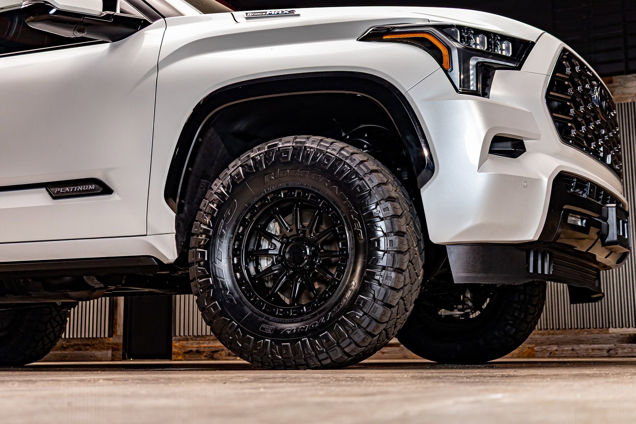 Used 2024 Toyota Sequoia Platinum image 16