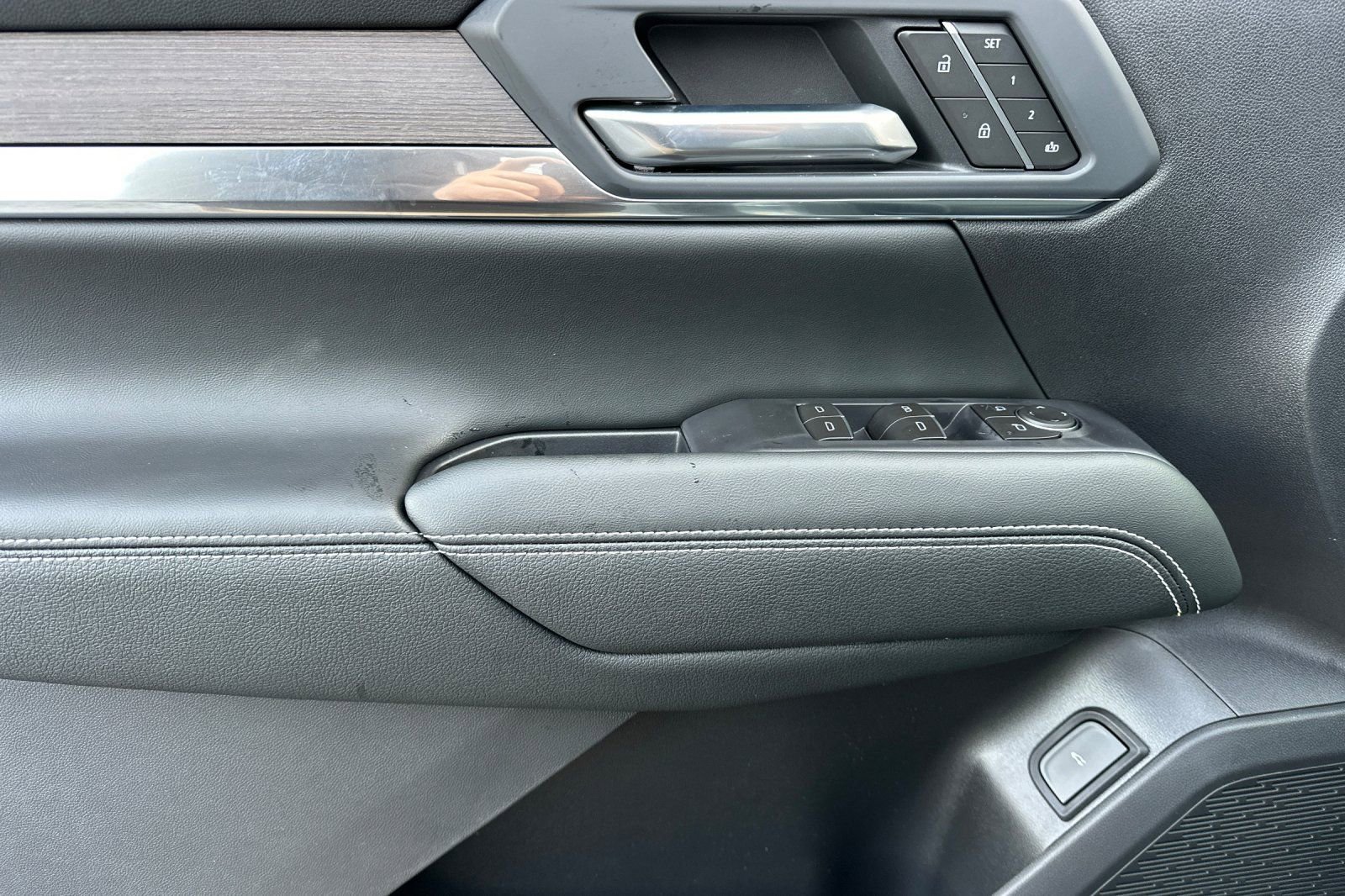 New 2026 GMC Terrain Denali w/ LPO, Floor Liner Package image 10