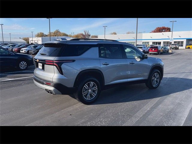 Certified 2024 Chevrolet Traverse LT w/ Trailering Package image 8