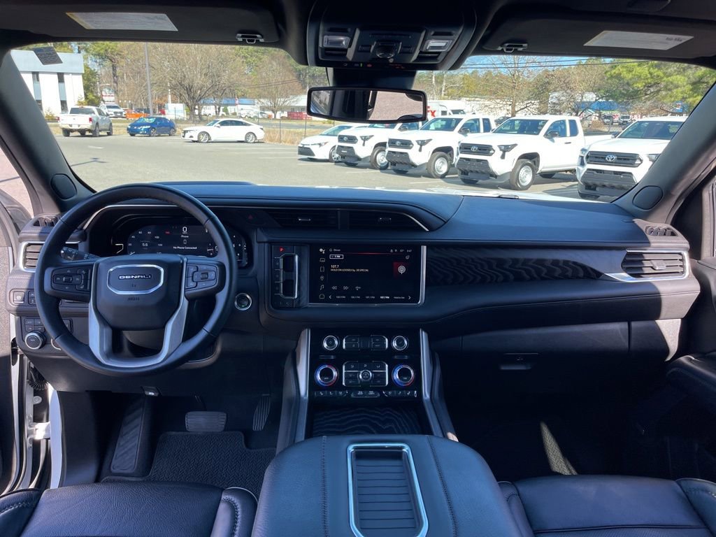 Used 2024 GMC Yukon XL Denali image 8