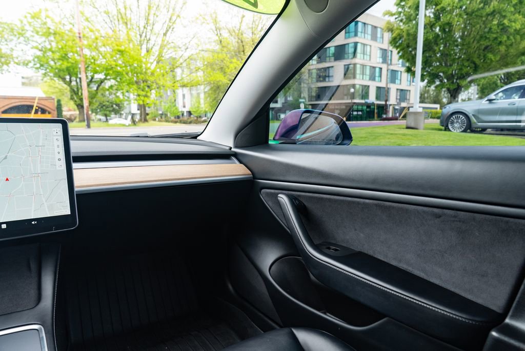 Used 2021 Tesla Model 3 Performance AWD/4WD image 10