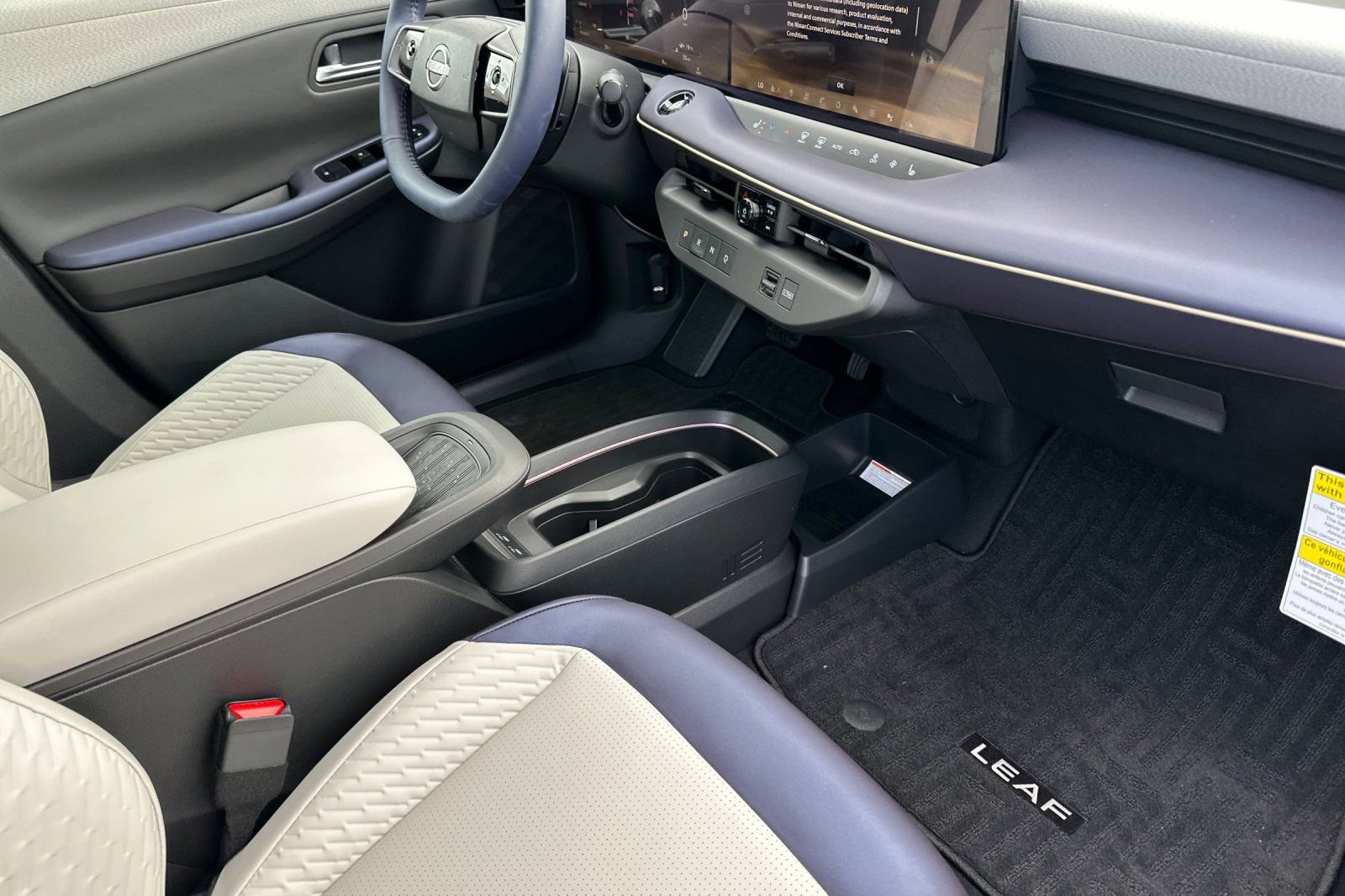 New 2026 Nissan Leaf Platinum+ w/ Cargo Package (Platinum+) image 13