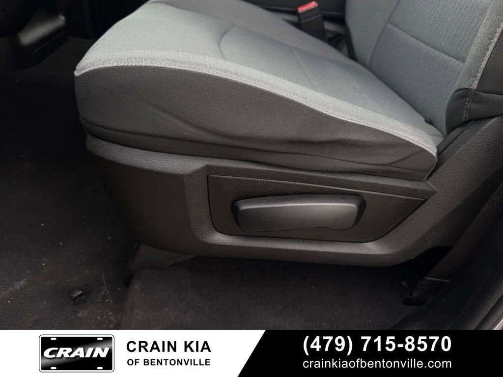 Used 2021 RAM 1500 Tradesman w/ Tradesman SXT Package RWD image 12