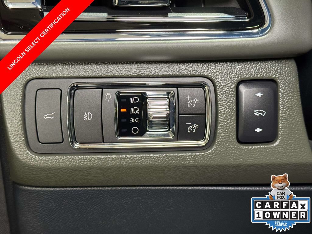 Certified 2022 Lincoln Navigator Black Label AWD/4WD image 10