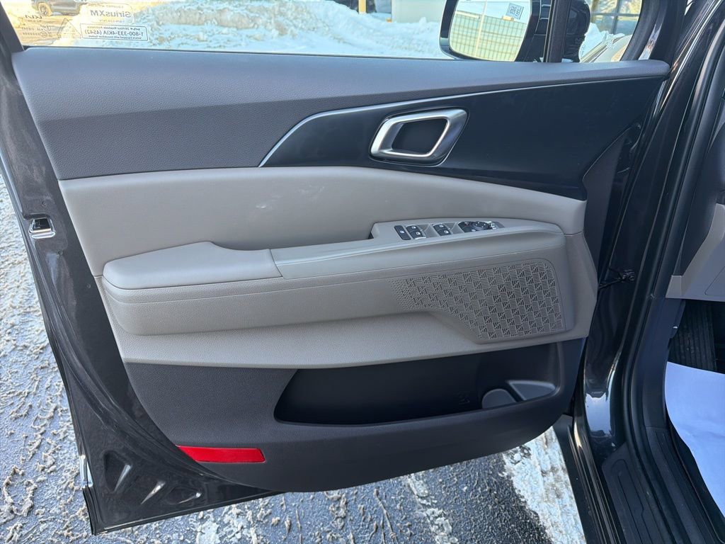 New 2026 Kia Carnival LX image 27