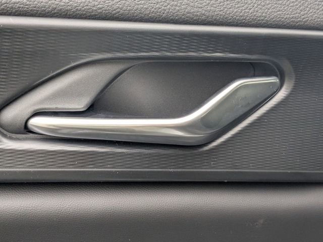 New 2026 Jeep Grand Cherokee L Laredo w/ Trailer Tow Package image 26