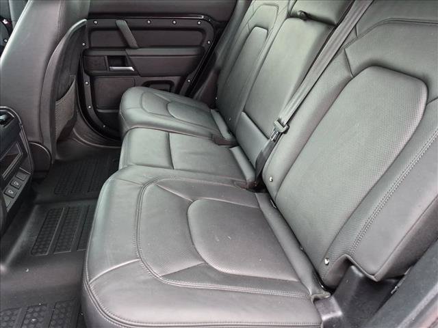 Used 2025 Land Rover Defender 110 X-Dynamic SE AWD/4WD image 20