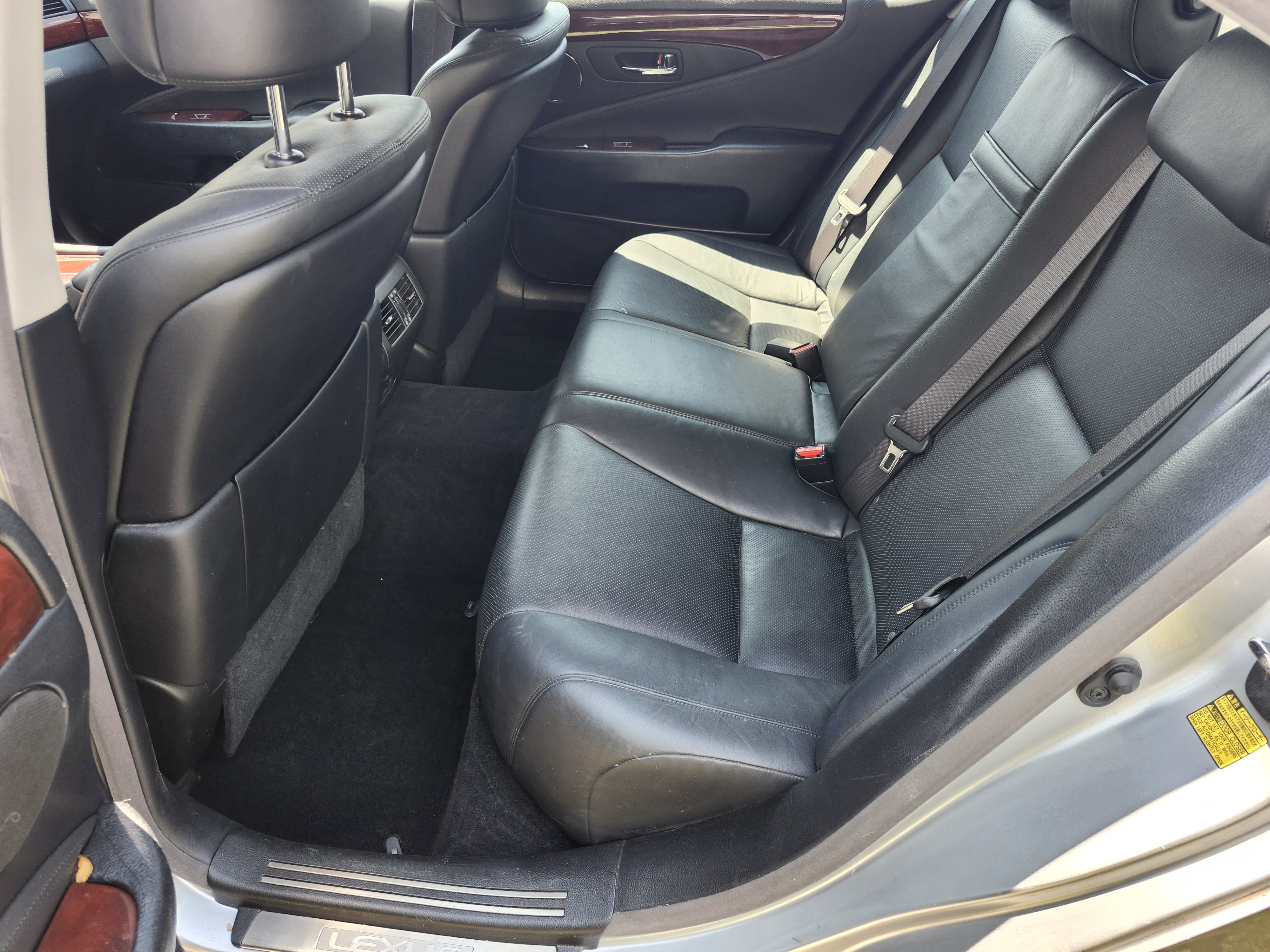 Used 2008 Lexus LS 460 RWD image 5