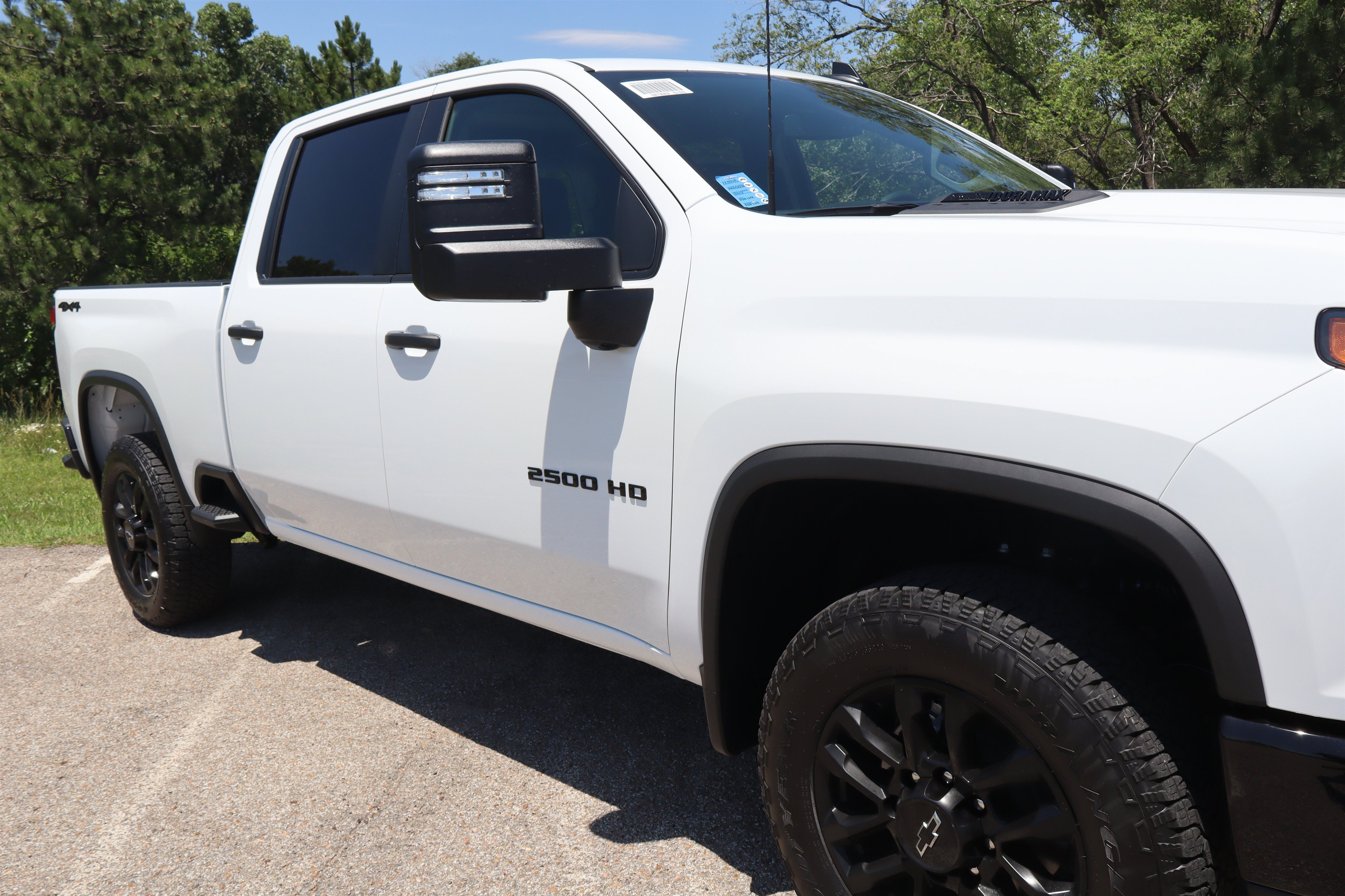 New 2026 Chevrolet Silverado 2500 Custom w/ Custom Value Package AWD/4WD image 4
