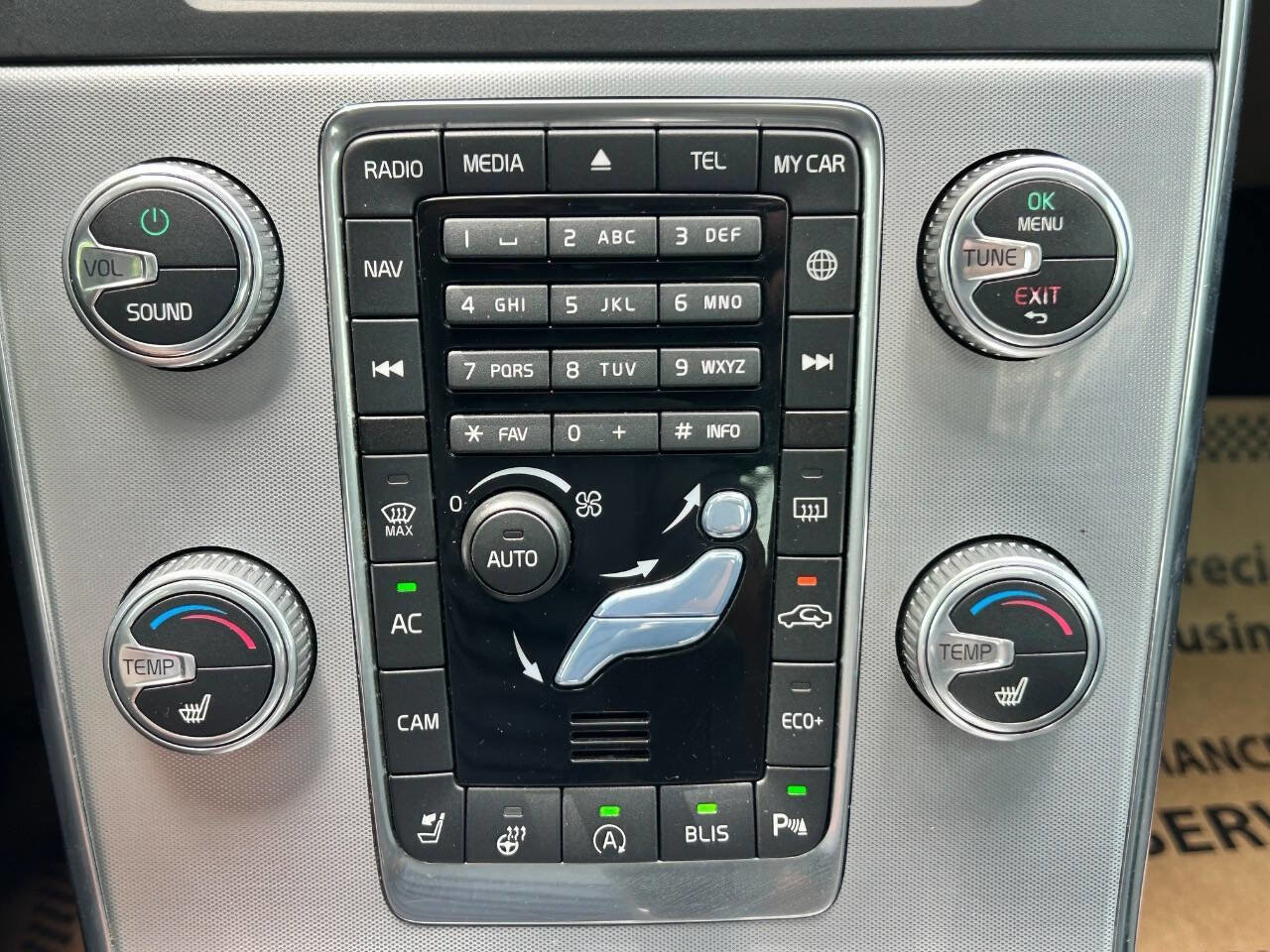 Used 2018 Volvo S60 T5 Dynamic w/ Vision Package image 18