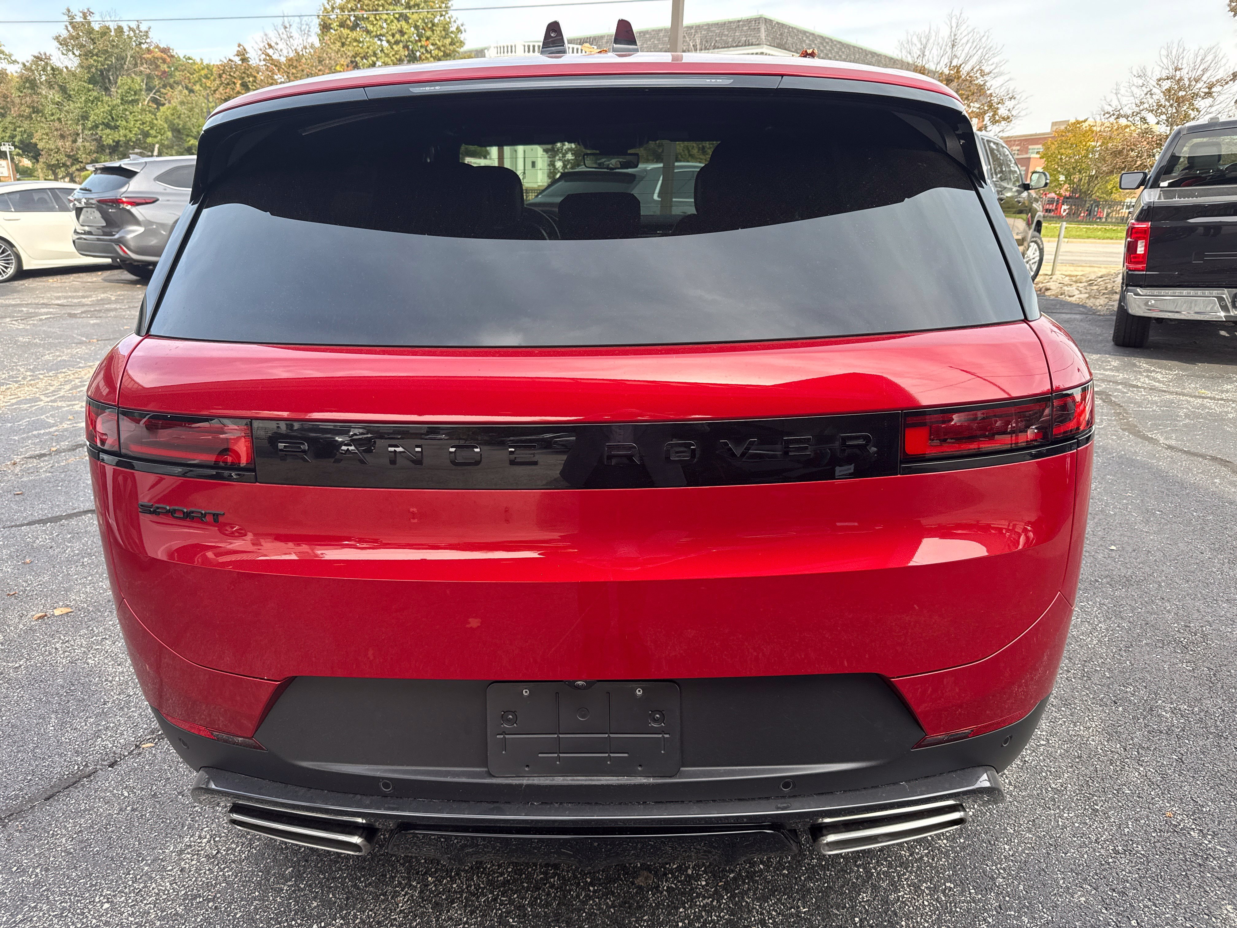 Certified 2026 Land Rover Range Rover Sport SE AWD/4WD image 4