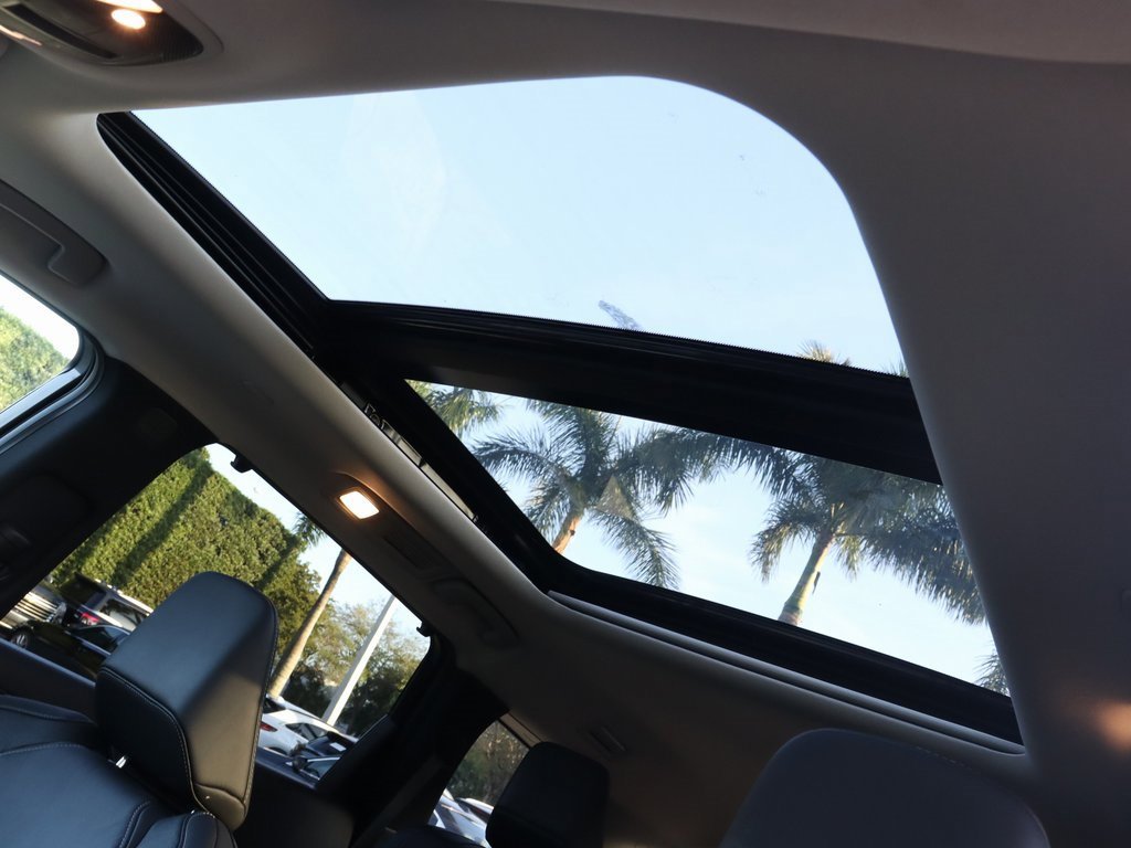 Certified 2025 INFINITI QX60 Luxe image 18