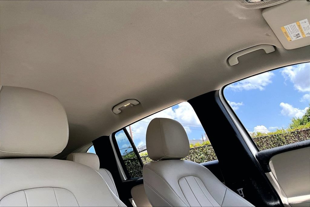 Used 2022 Mercedes-Benz GLB 250 image 23