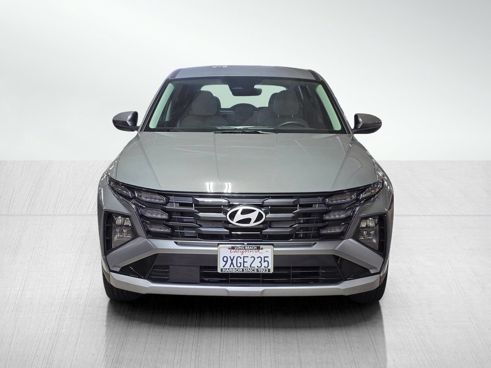 Certified 2025 Hyundai Tucson SE FWD image 2