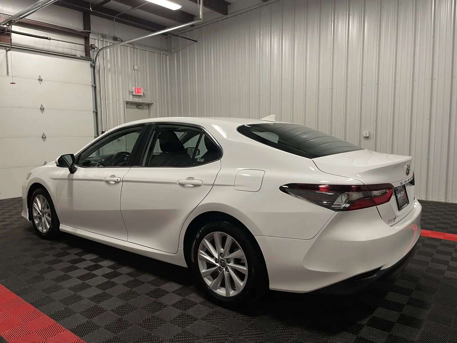 Used 2024 Toyota Camry LE image 2