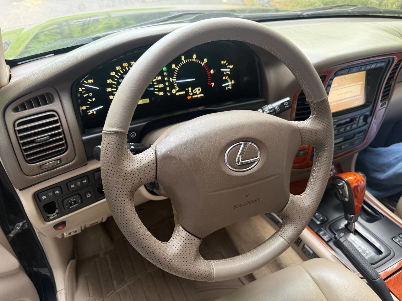 Used 2002 Lexus LX 470 4WD image 87