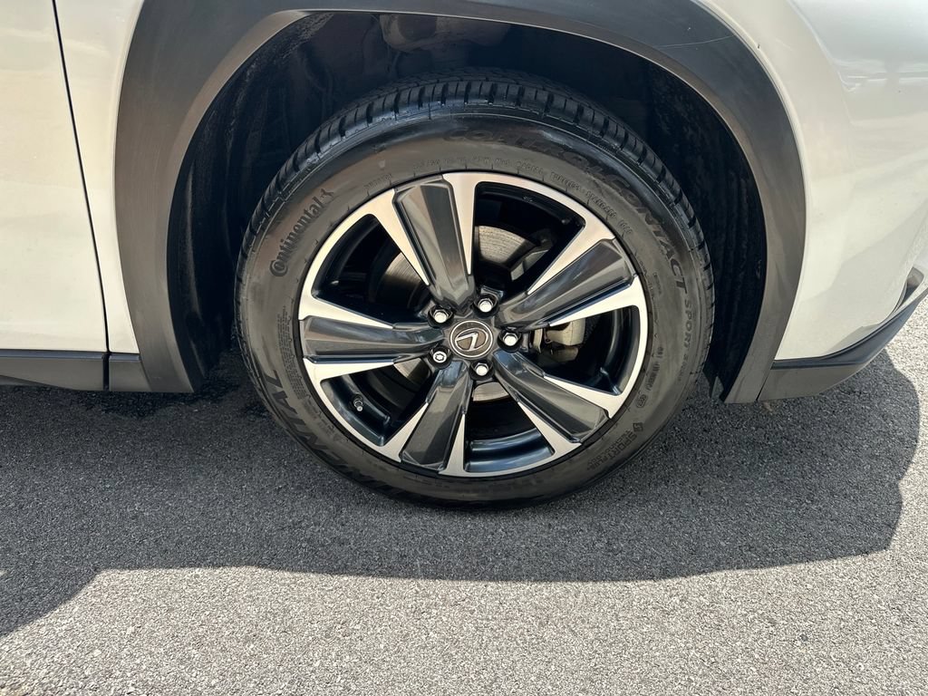 Used 2021 Lexus UX 200 w/ Accessory Package (Z2) FWD image 15
