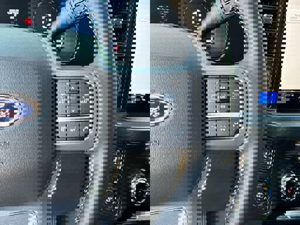 New 2025 Ford F250 Lariat w/ Lariat Ultimate Package image 25