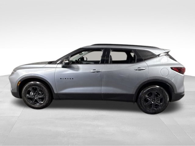 New 2026 Chevrolet Blazer LT w/ Sound & Technology Package AWD/4WD image 7