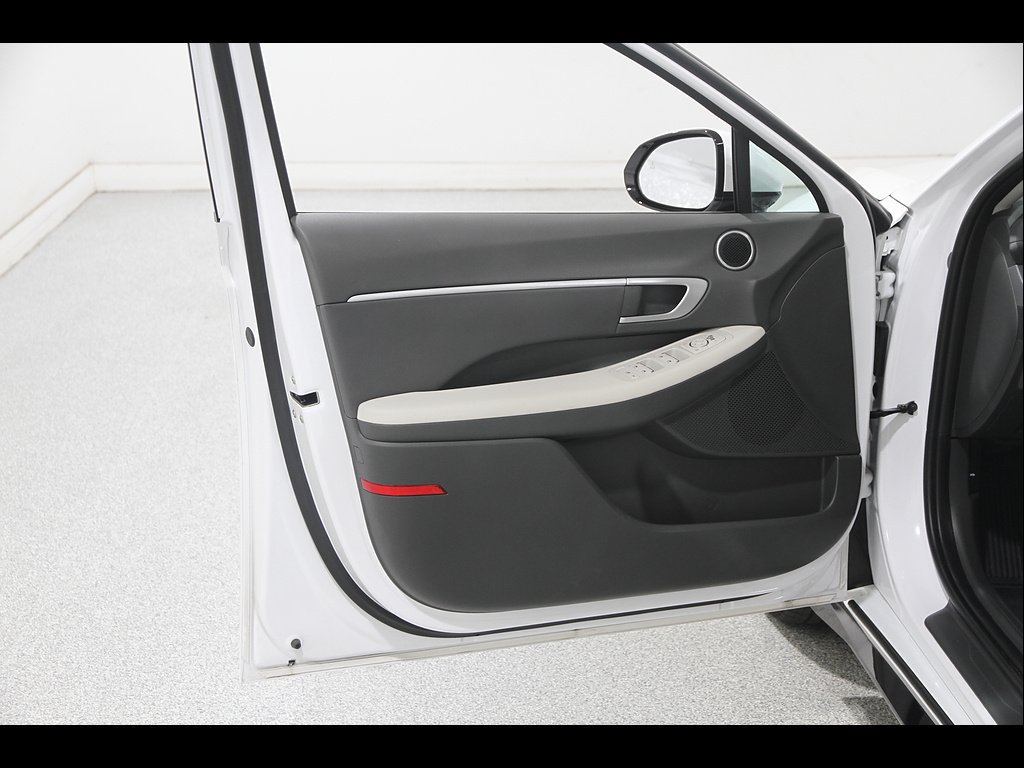 Certified 2026 Hyundai Sonata SEL FWD image 4