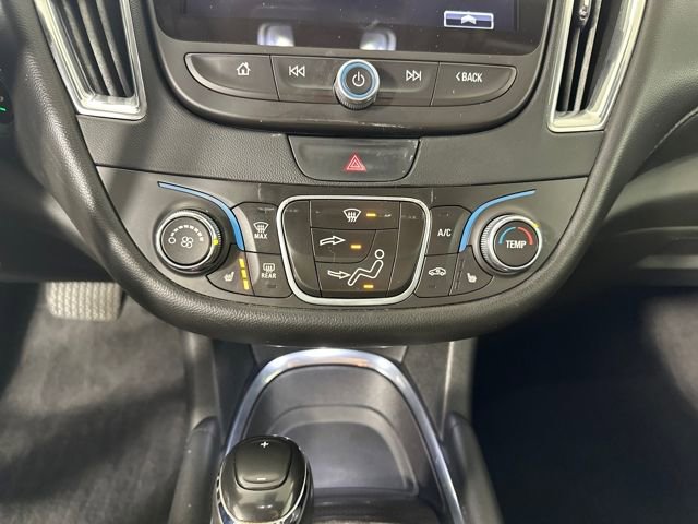 Used 2017 Chevrolet Malibu LT w/ Leather Package image 23