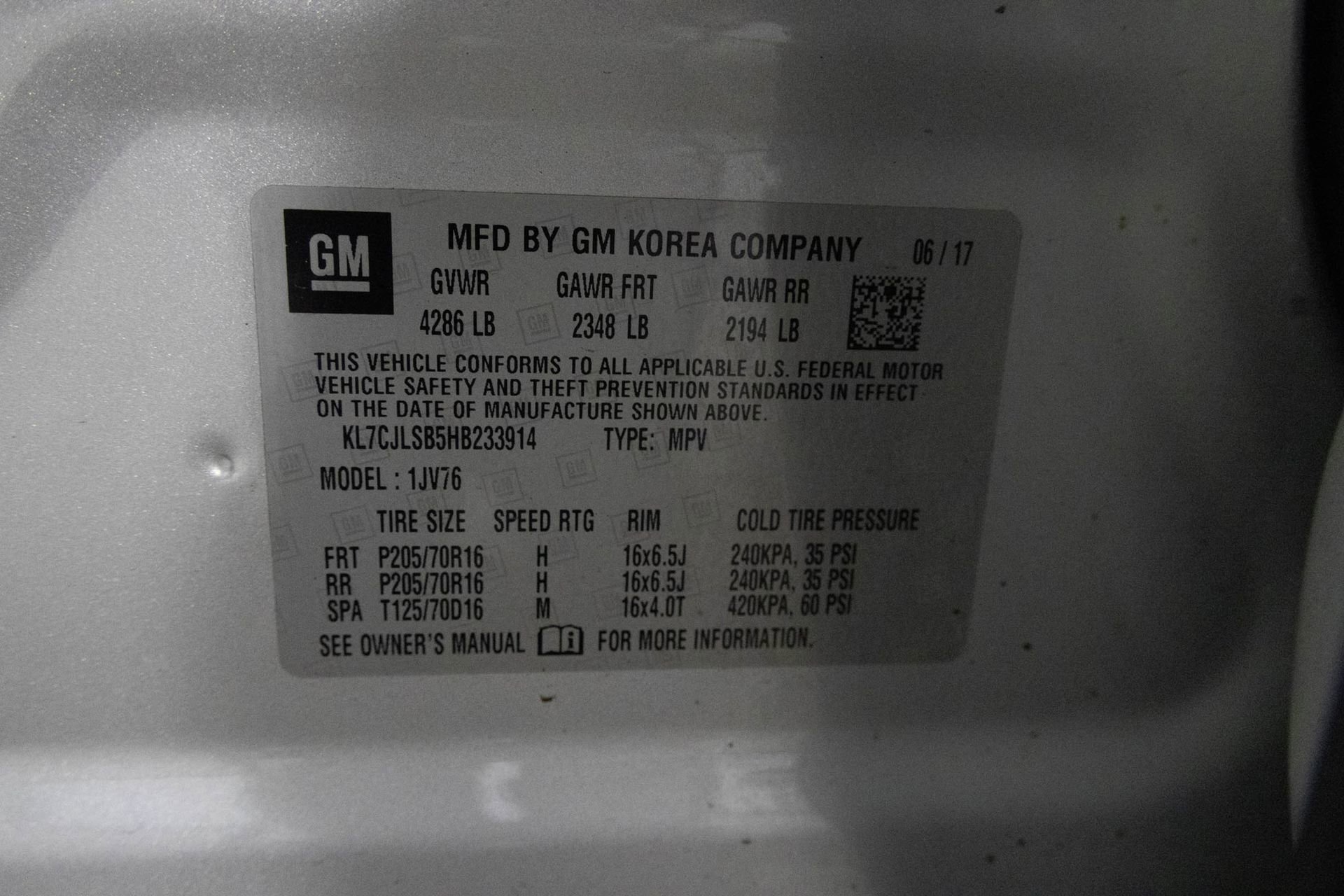 Used 2017 Chevrolet Trax LT w/ LT Convenience Package image 32