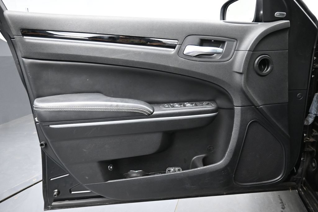 Used 2022 Chrysler 300 S RWD image 25
