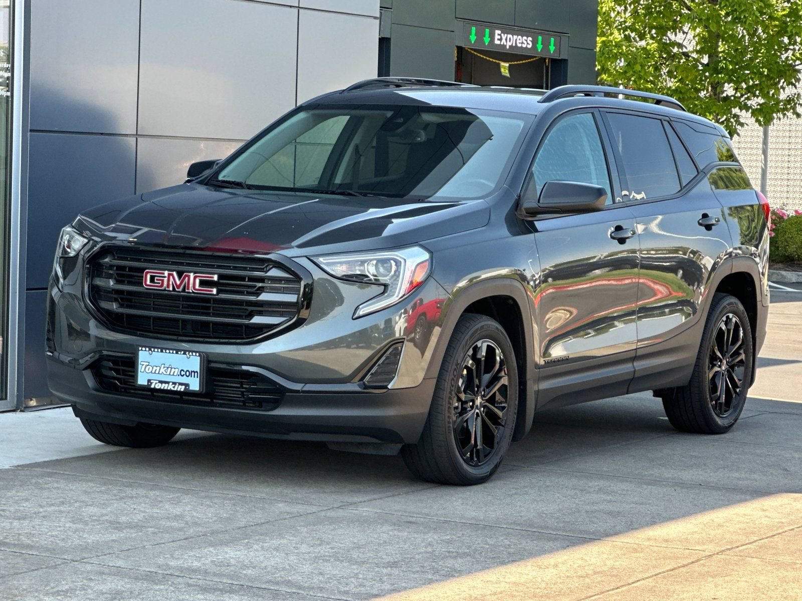 Used 2020 GMC Terrain SLE w/ Elevation Edition AWD/4WD image 7