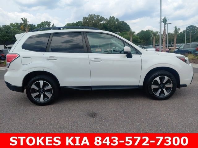 Used 2017 Subaru Forester 2.5i Premium w/ All-Weather Package AWD/4WD image 4