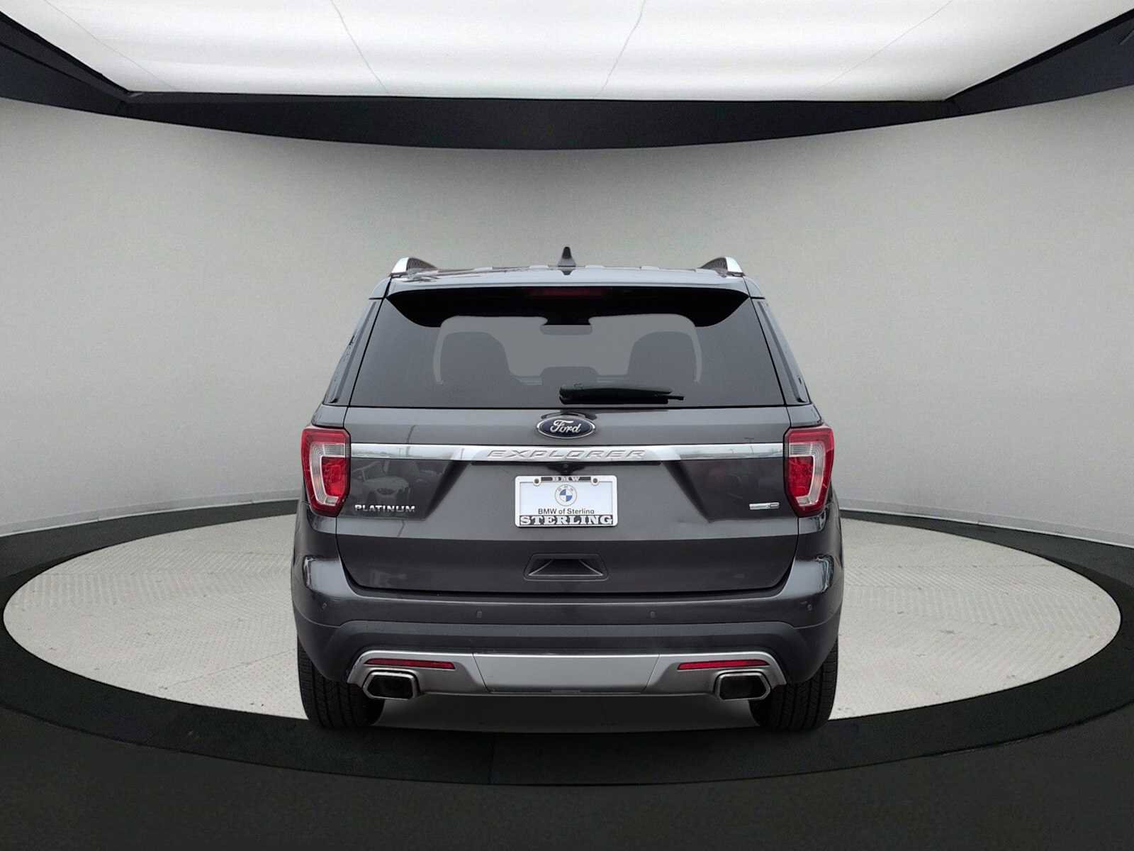 Used 2017 Ford Explorer Platinum image 7