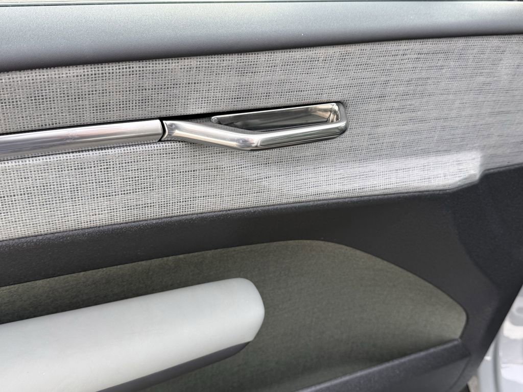 New 2026 Volvo EX30 Cross Country Ultra image 15