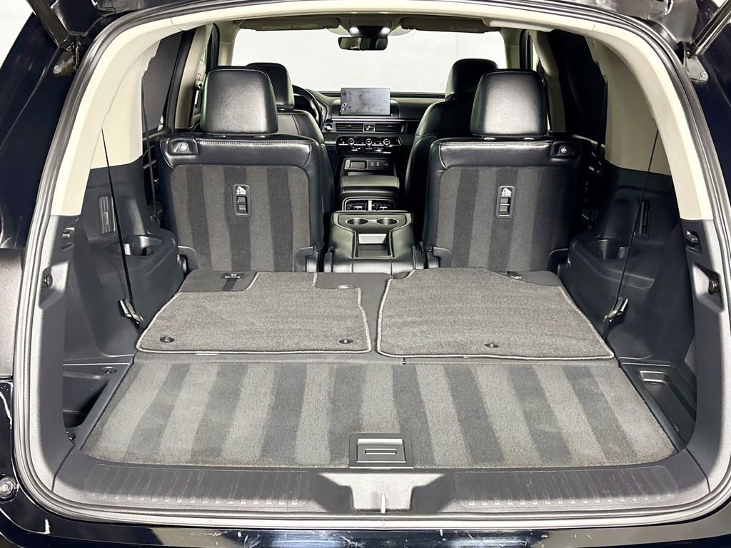 Certified 2023 Honda Pilot Touring image 23