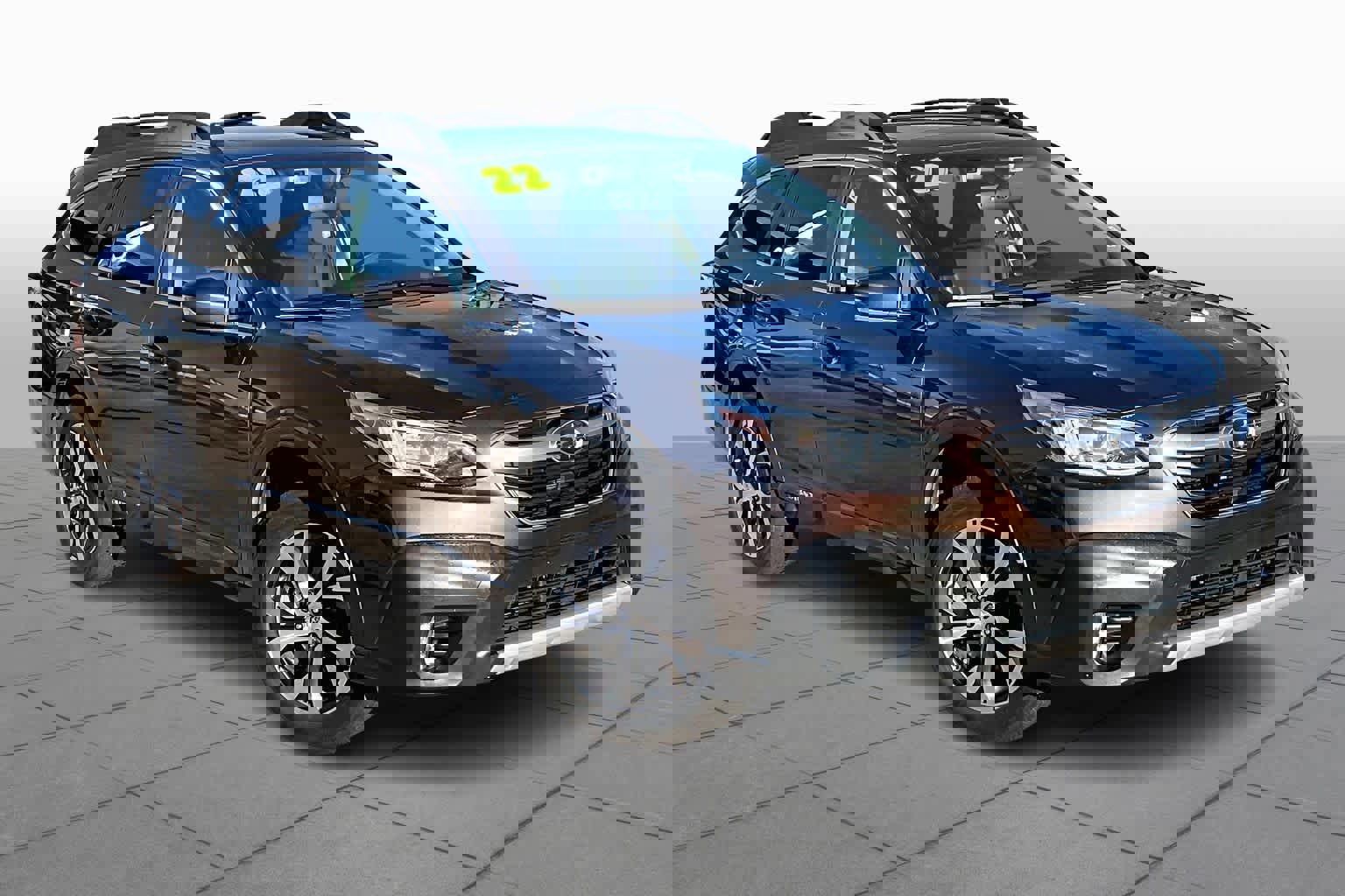 Used 2022 Subaru Outback Limited image 3