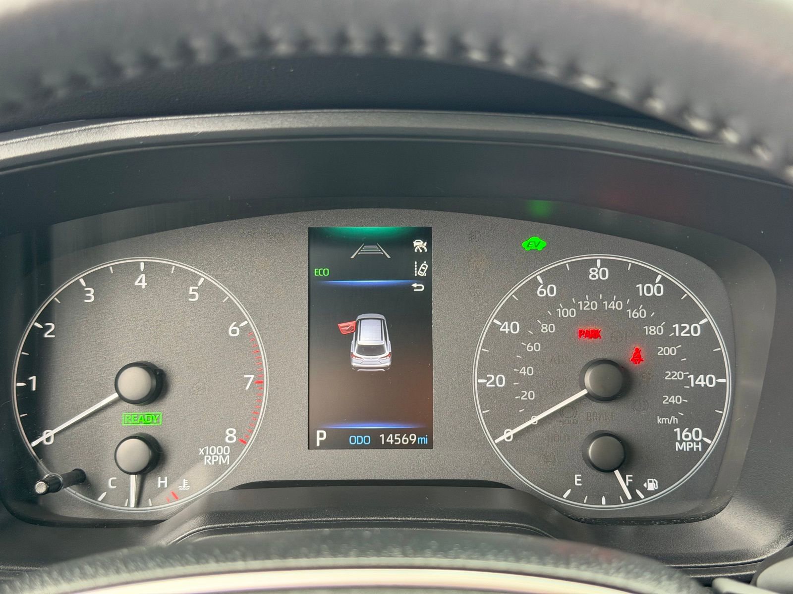 Used 2024 Toyota Corolla Cross SE image 17