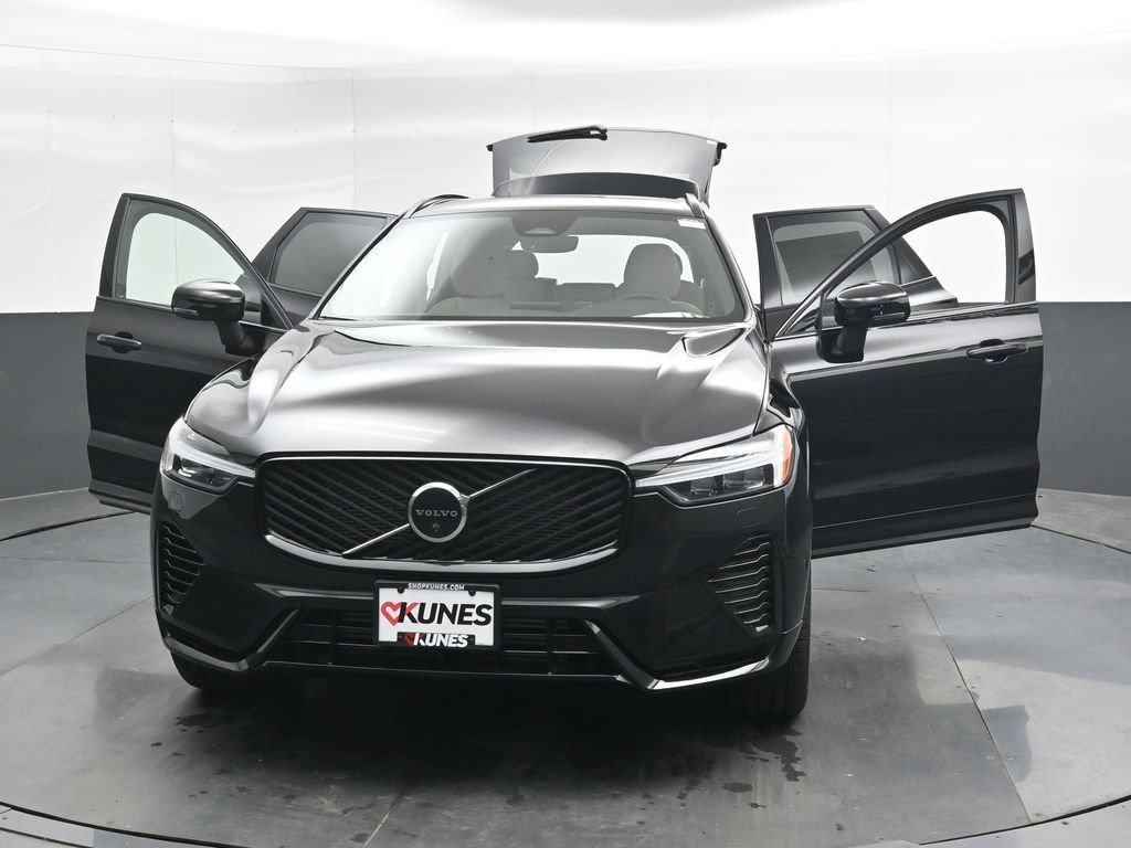 New 2026 Volvo XC60 T8 Plus w/ Protection Package Premier AWD/4WD image 42