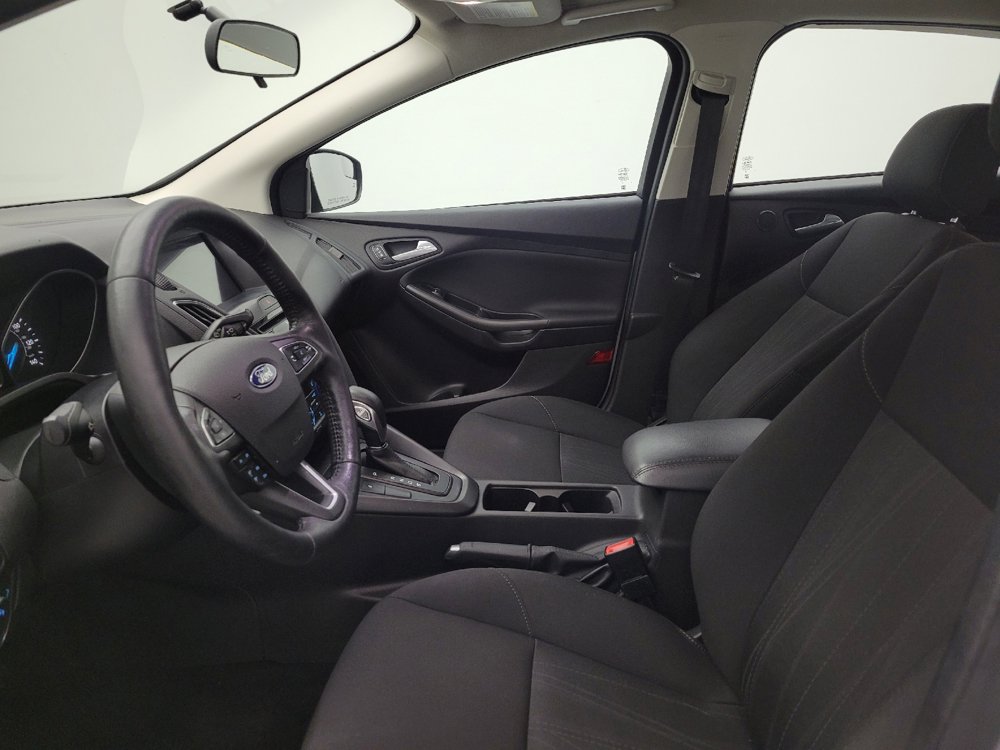 Used 2018 Ford Focus SEL w/ Cold Weather Package FWD image 17