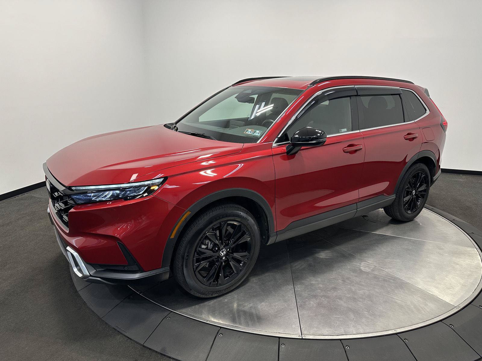 Certified 2025 Honda CR-V Sport Touring image 4