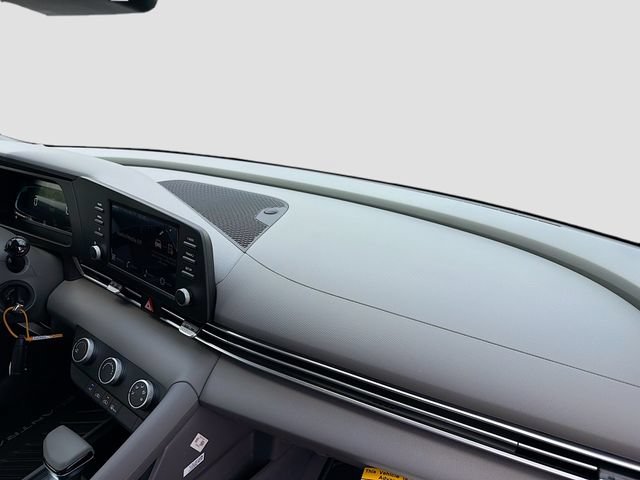 New 2026 Hyundai Elantra SE FWD image 28