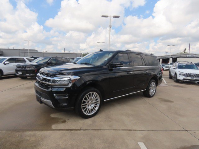 Used 2024 Ford Expedition Max Limited RWD image 2