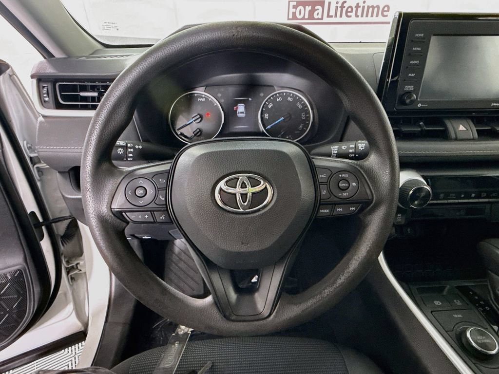 Certified 2022 Toyota RAV4 LE AWD/4WD image 19