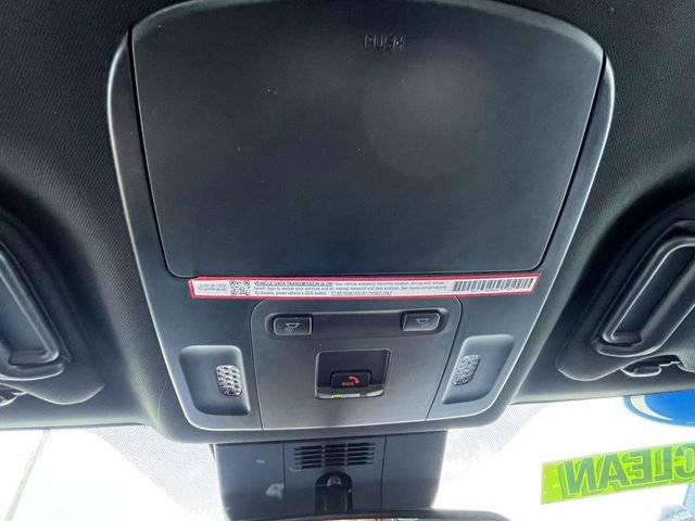 Used 2025 Toyota Camry SE image 19