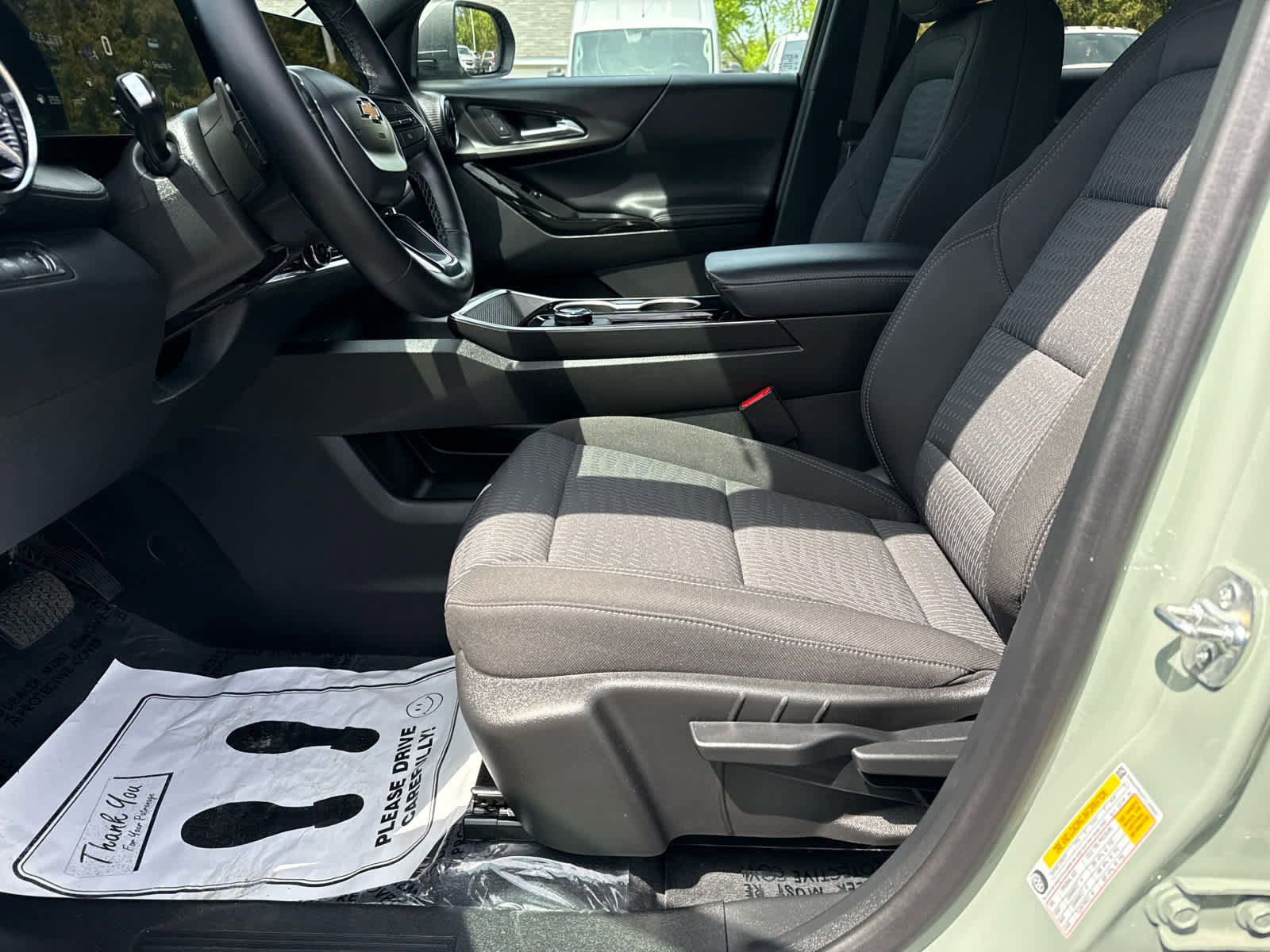 Used 2026 Chevrolet Equinox LT w/ LPO, Floor Liner Package AWD/4WD image 11