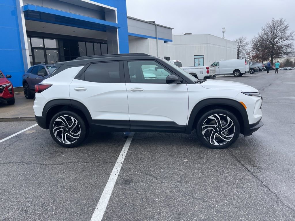 Certified 2026 Chevrolet TrailBlazer RS w/ Convenience Package image 2
