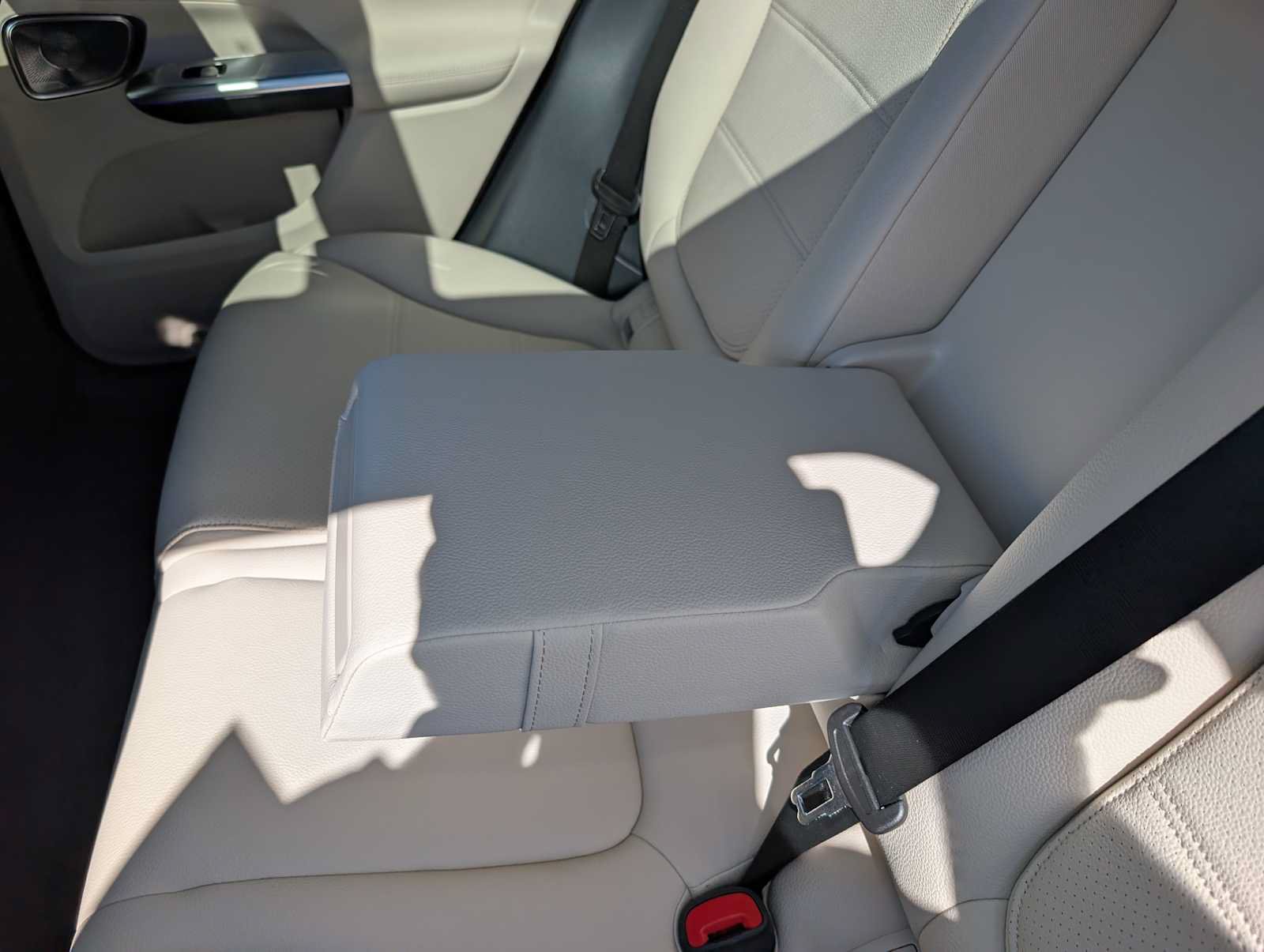 New 2027 Mercedes-Benz GLC 300 4MATIC image 18
