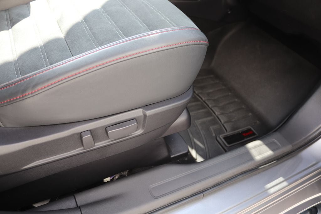 Used 2021 Mitsubishi Outlander LE AWD/4WD image 9
