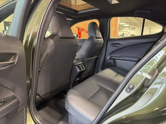 Used 2025 Lexus UX 300h AWD w/ Accessory Package (Z1) image 24