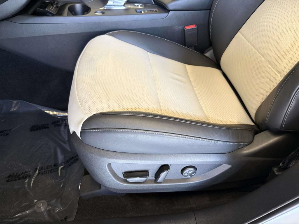 Used 2025 INFINITI QX55 Luxe w/ Cargo Package AWD/4WD image 3