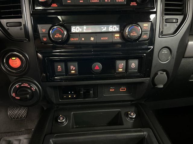 Used 2021 Nissan Titan PRO-4X w/ Pro-4x Convenience Package AWD/4WD image 18